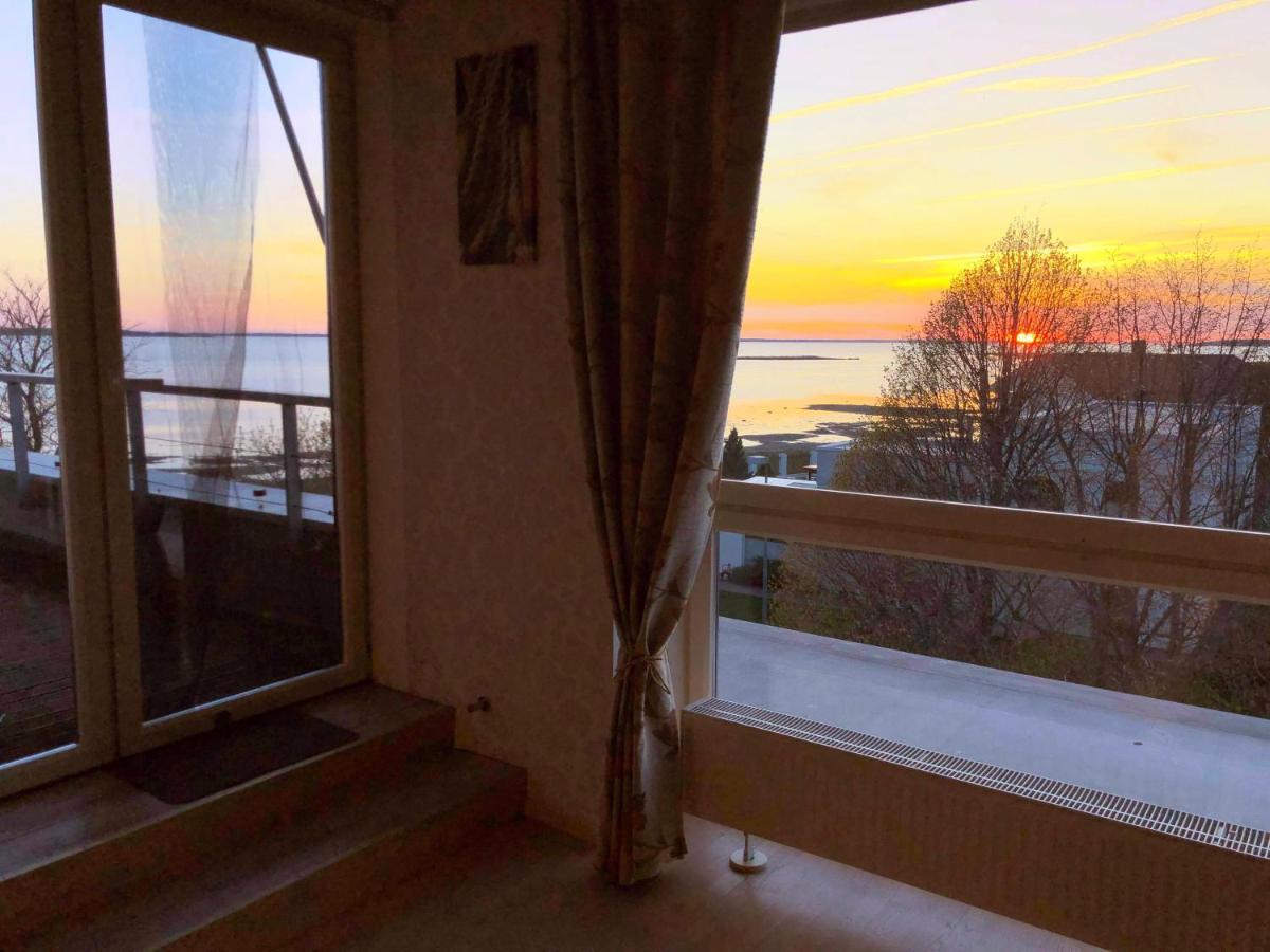 Sunset Dream Apartment With A Panoramic Seaview Haapsalu Exterior photo
