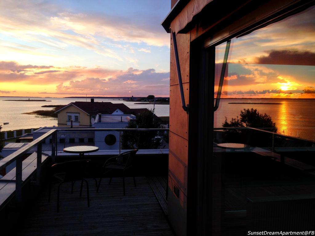 Sunset Dream Apartment With A Panoramic Seaview Haapsalu Exterior photo